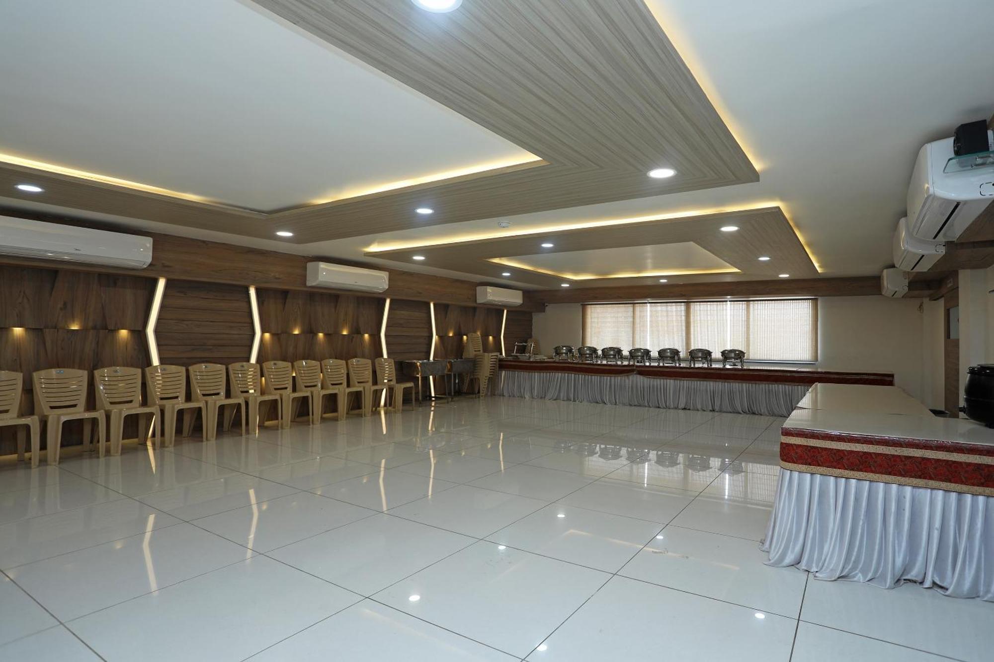 Super Hotel O Taste Of Temple Μποπάλ Εξωτερικό φωτογραφία