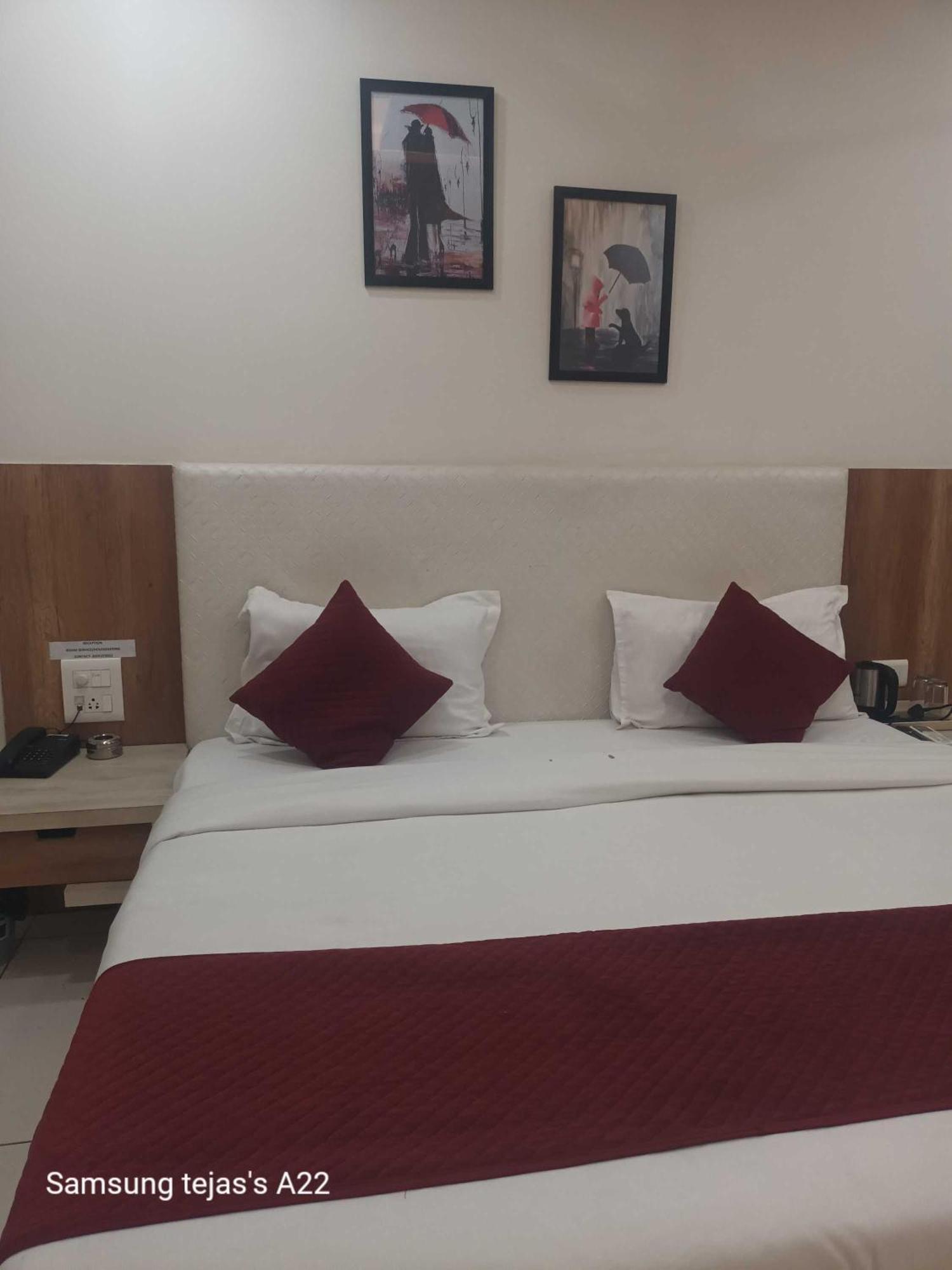 Super Hotel O Taste Of Temple Μποπάλ Εξωτερικό φωτογραφία