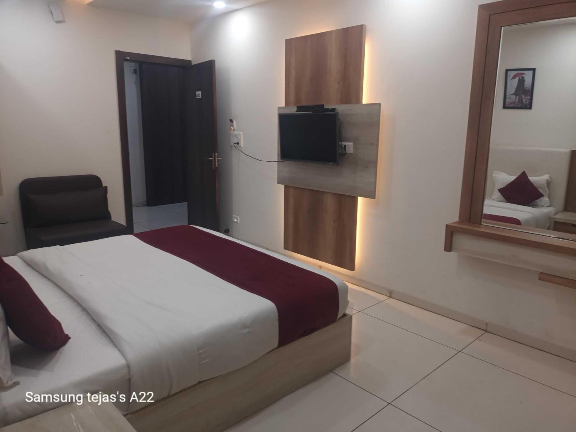 Super Hotel O Taste Of Temple Μποπάλ Εξωτερικό φωτογραφία