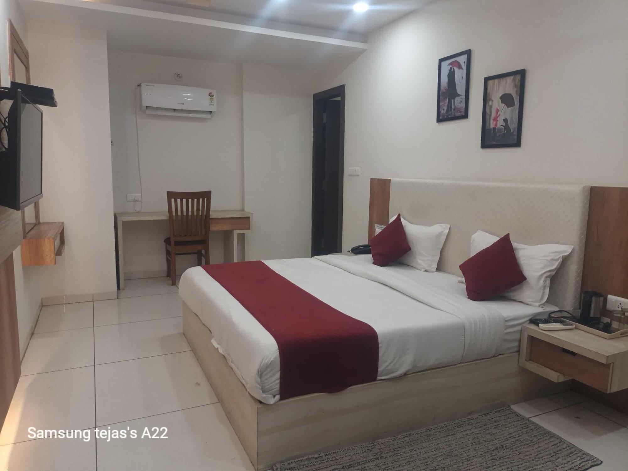Super Hotel O Taste Of Temple Μποπάλ Εξωτερικό φωτογραφία